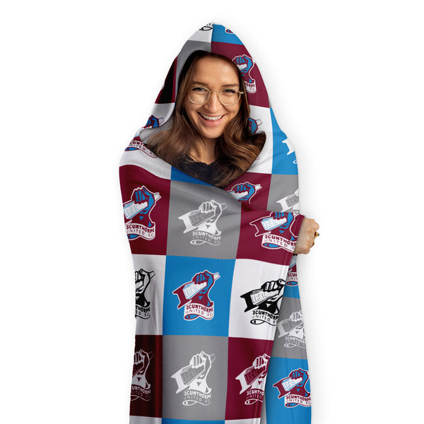 Fulham FC Pattern Hooded Blanket (Adult)