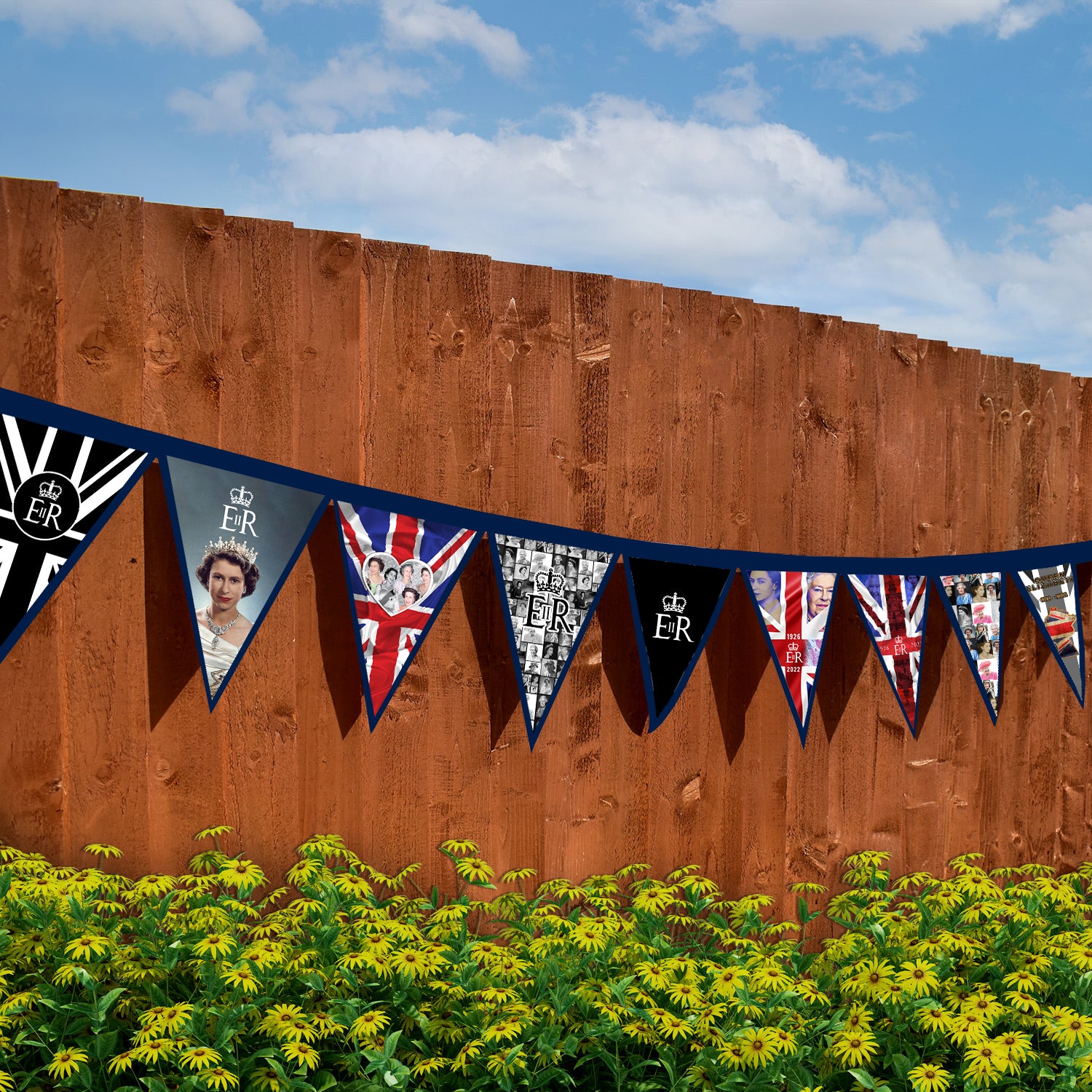 Queens Commemorative - 3m Fabric Bunting With 15 Individual Triangles