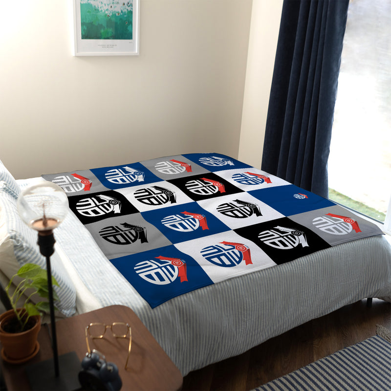 Bolton Wanderers FC - Chequered Fleece Blanket - Officially Licenced
