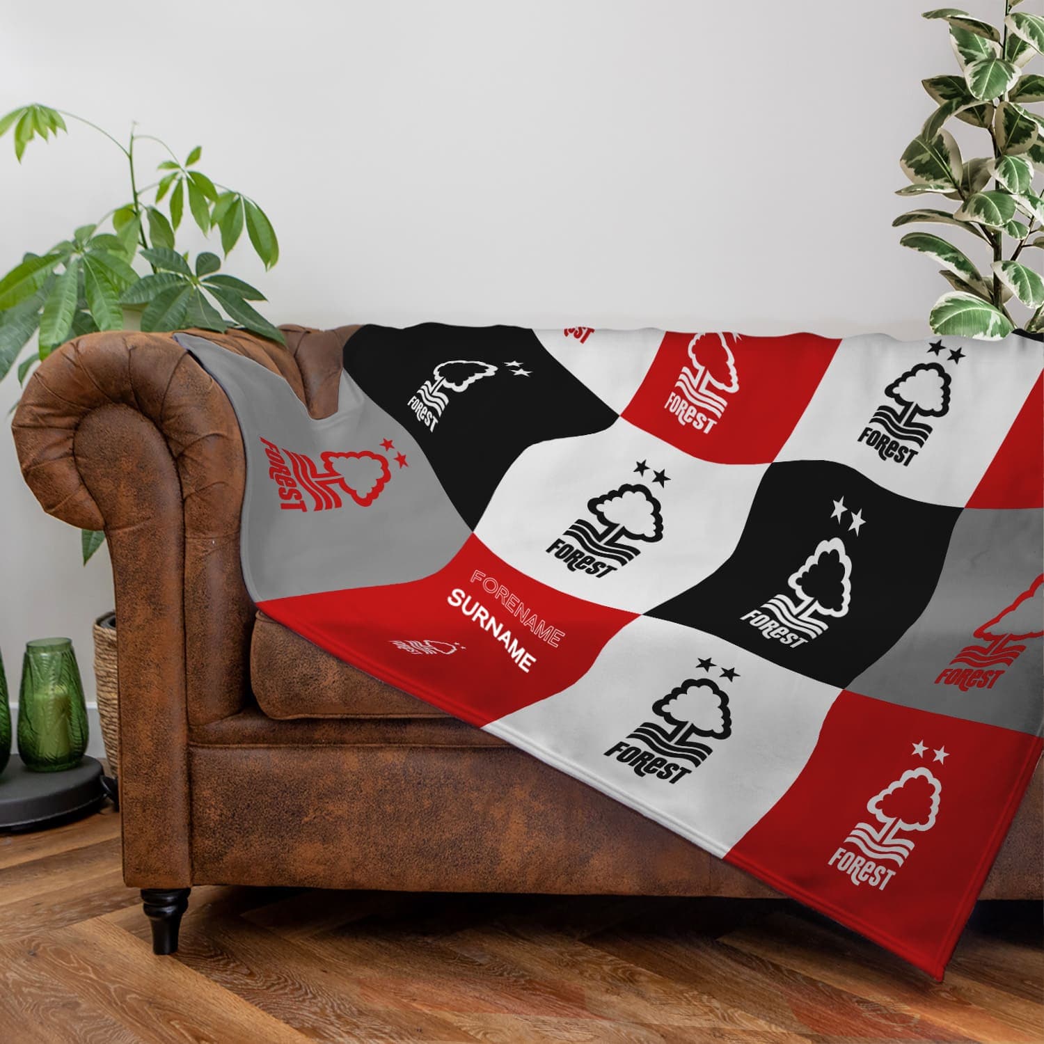 Nottingham Forest FC - Chequered Fleece Blanket - Officially Licenced